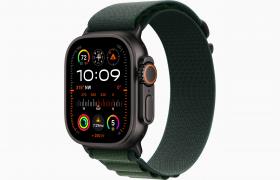 Apple Watch Ultra 2 49 мм «чёрный титан» ремешок Alpine тёмно-зеленого цвета M